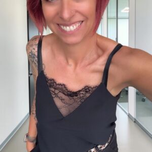 🤎 Top dentelle à fines bretelles – Noir & Brun chocolat 🖤